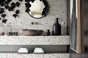 Artemis Seaside Resort