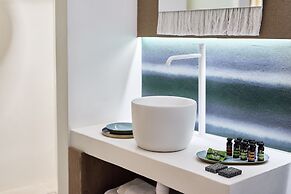 Artemis Seaside Resort