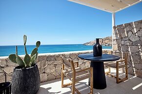 Artemis Seaside Resort