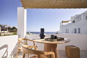 Artemis Seaside Resort