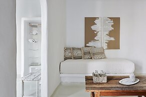 Artemis Seaside Resort