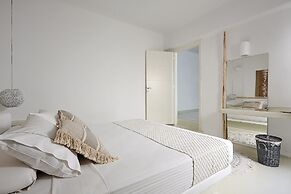 Artemis Seaside Resort