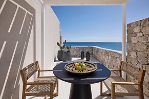 Artemis Seaside Resort