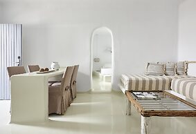 Artemis Seaside Resort