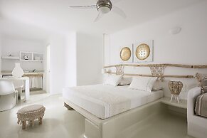 Artemis Seaside Resort