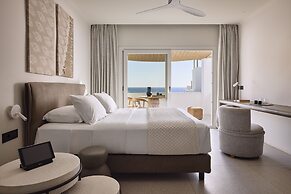 Artemis Seaside Resort