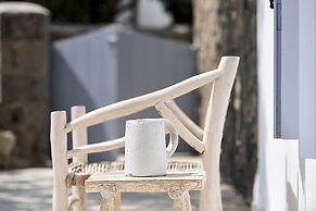 Artemis Seaside Resort