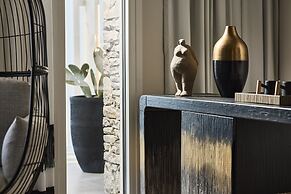 Artemis Seaside Resort