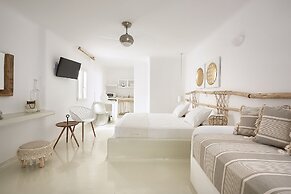 Artemis Seaside Resort