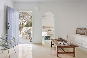 Artemis Seaside Resort