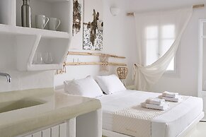 Artemis Seaside Resort