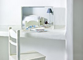 Artemis Seaside Resort