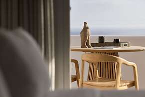 Artemis Seaside Resort