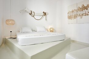 Artemis Seaside Resort