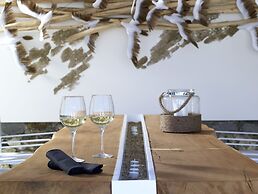 Artemis Seaside Resort