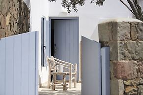 Artemis Seaside Resort