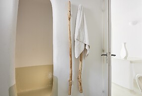 Artemis Seaside Resort