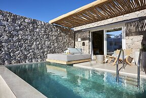 Artemis Seaside Resort