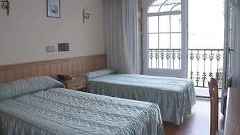 Hotel LARRY