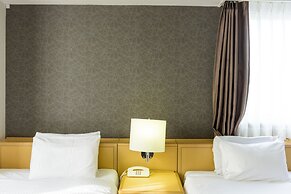 SureStay Plus Hotel by Best Western Shin-Osaka