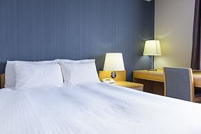 SureStay Plus Hotel by Best Western Shin-Osaka