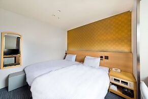 SureStay Plus Hotel by Best Western Shin-Osaka