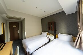 SureStay Plus Hotel by Best Western Shin-Osaka