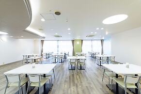SureStay Plus Hotel by Best Western Shin-Osaka