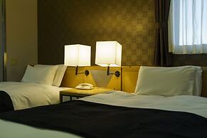 SureStay Plus Hotel by Best Western Shin-Osaka