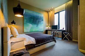 La Boheme Hotel