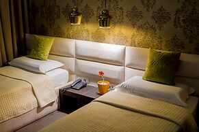 La Boheme Hotel