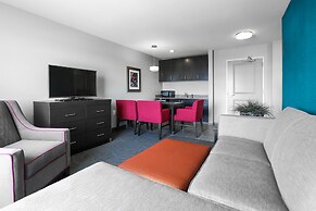 Holiday Inn Express Moline - Quad Cities Area by IHG