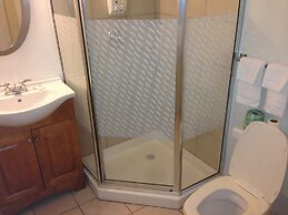 Four Winds Country Motel