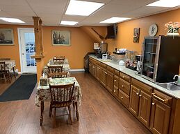 Four Winds Country Motel