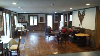 The Cabins at Autumn Mountain Winery