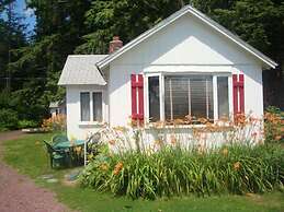 The Cabins at Autumn Mountain Winery