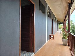 Araya Boutique Hotel