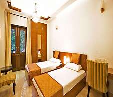 Evergreen Suites Defence Colony