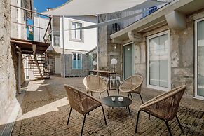 Olala Fine Arts Studios