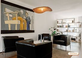 Olala Fine Arts Studios