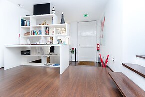 Olala Fine Arts Studios