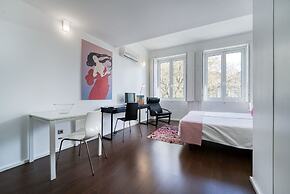 Olala Fine Arts Studios