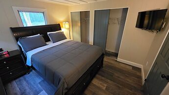 Abbot Trailside Lodging