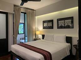 99 The Gallery Hotel