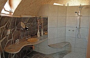 Rostock Ritz Desert Lodge