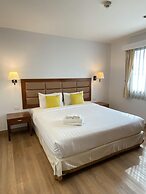 Lasalle Suites Hotel & Residence