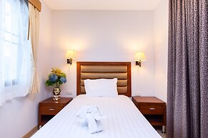 Lasalle Suites Hotel & Residence