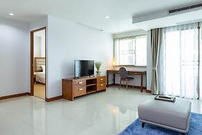 Lasalle Suites Hotel & Residence