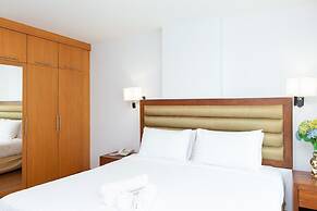 Lasalle Suites Hotel & Residence