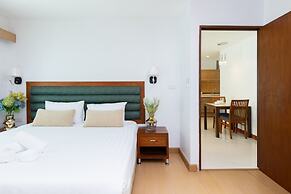 Lasalle Suites Hotel & Residence